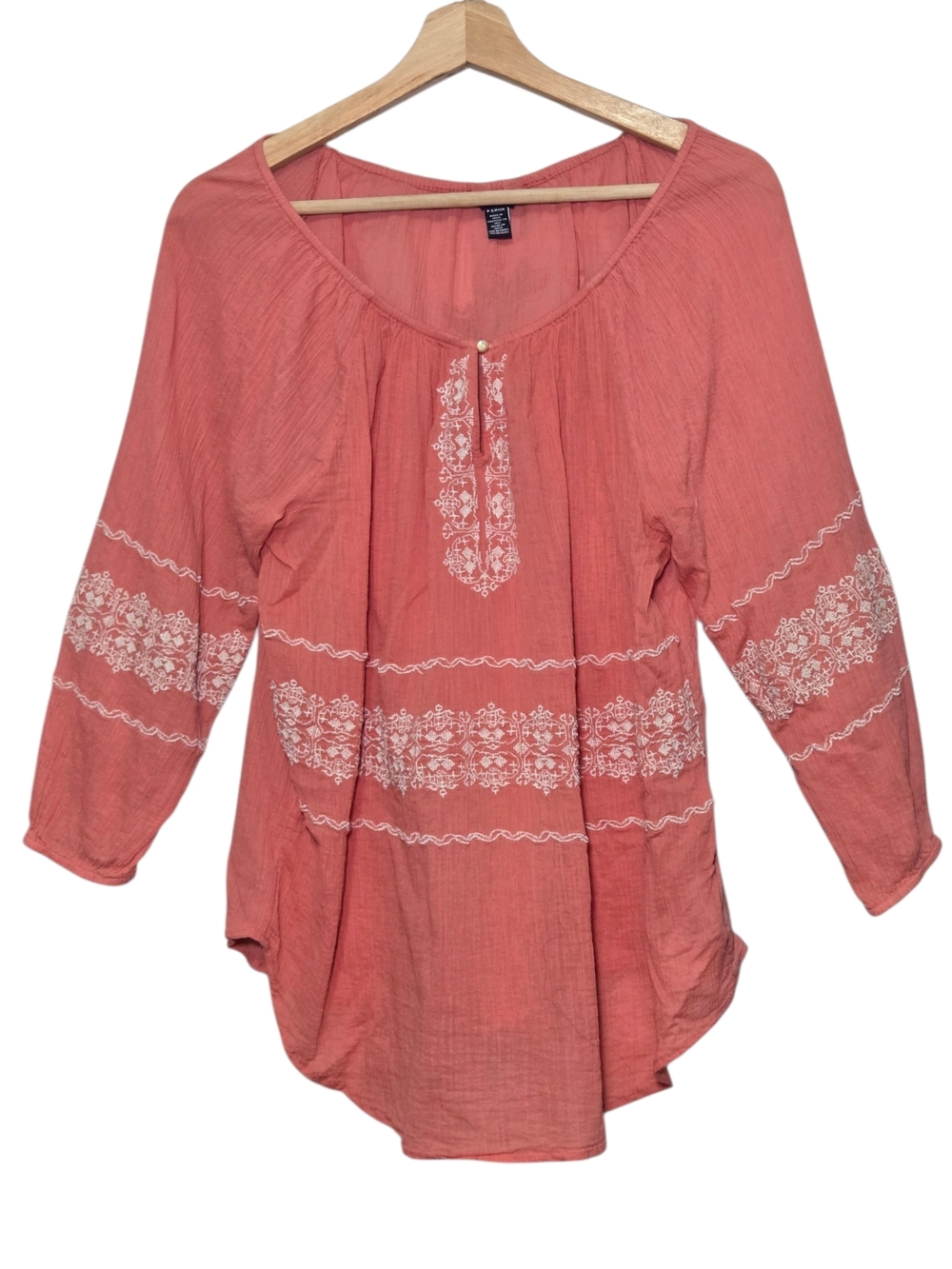 Chaps Coral Floral embroidered peasant blouse Crinkle Fabric Size Small